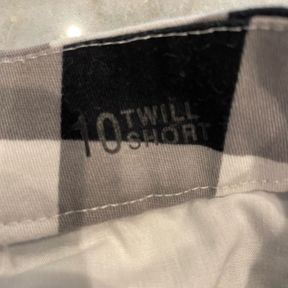 A.n.a a new approach Buffalo plaid twill shorts 10 - Picture 7 of 8